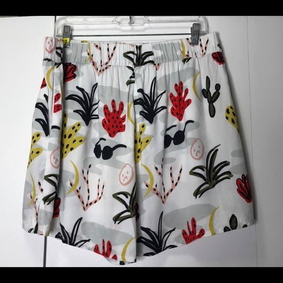 Monki cactus print high waisted shorts w/ pockets - Picture 6 of 6